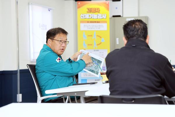 장금용 창원특례시장 권한대행, 대야구역 재개발사업 공사 현장 점검