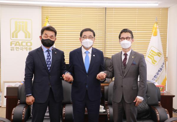 허성무 창원시장 &ldquo;문화양극화 해소, 국립현대미술관 창원관이 답!&rdquo;허성무 창원시장 “문화양극화 해소, 국립현대미술관 창원관이 답!” (문화유산육성과).jpg