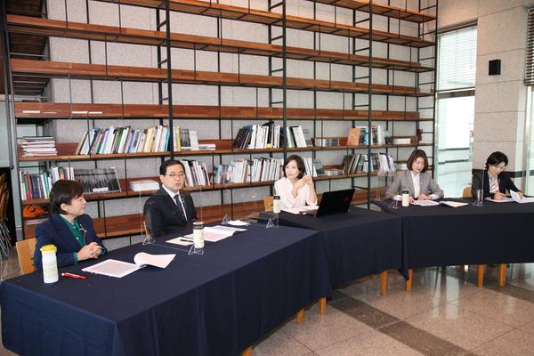 허성무 시장, &ldquo;&lsquo;이이효재 세계여성포럼&rsquo; 유치 추진할 것허성무 시장, “‘이이효재 세계여성포럼’ 유치 추진할 것”(공보관) (1).jpg
