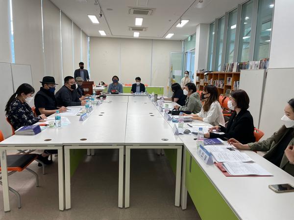 창원시, &lsquo;문신 탄생 100주년 기념사업&rsquo; 시민기획자 회의 개최 창원시, ‘문신 탄생 100주년 기념사업’ 시민기획자 회의 개최 (문화예술과) (1).jpg