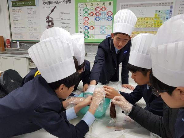 창원시,&lsquo;찾아가는 직업체험교실&rsquo;참여학교 모집창원시,‘찾아가는 직업체험교실’참여학교 모집(일자리창출과) (1).jpg