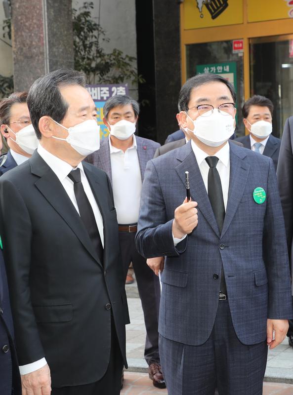 허성무 창원시장, 정세균 국무총리 만나 핵심 현안 집중 건의 허성무 창원시장, 정세균 국무총리 만나 핵심 현안 집중 건의 (기획관) (2).jpg
