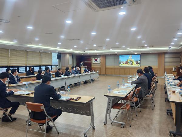 창원특례시, 올해 마산국화축제 기대 이상 성적