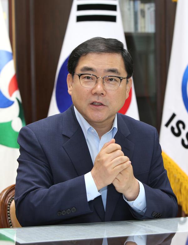 허성무 시장, 3‧1절 맞아&ldquo;선조들의 열망과 용기 기억하겠습니다&rdquo; (허성무 창원시장)허성무 시장, 3‧1절 맞아“선조들의 열망과 용기 기억하겠습니다” (허성무 창원시장) (2).jpg
