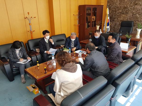 창원시, 플러스 성장 이끌&lsquo;현장 중심 규제혁신&rsquo;추진창원시, 플러스 성장 이끌‘현장 중심 규제혁신’추진 (법무담당관).jpg