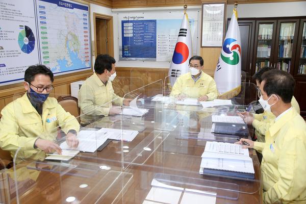창원시, 도전적 목표로 &lsquo;플러스 성장&rsquo;본격 시동 창원시, 도전적 목표로 ‘플러스 성장’본격 시동 (기획관) (2).jpg
