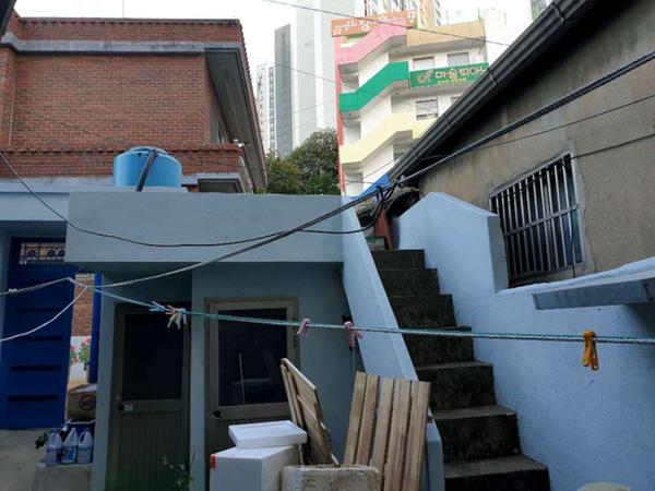 창원시, 주거 취약계층&lsquo;사랑의 집 선물&rsquo;재능 기부 (공사 후2).창원시, 주거 취약계층‘사랑의 집 선물’재능 기부 (공사 후2).jpg