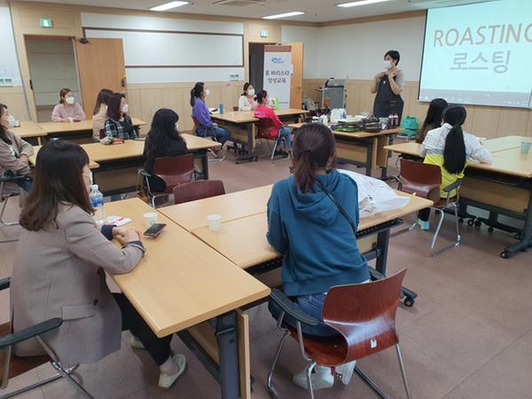 창원시, 미래의 꿈 펼칠 홈 바리스타 교육 운영창원시, 미래의 꿈 펼칠 홈 바리스타 교육 운영 (여성가족과) (1).jpeg