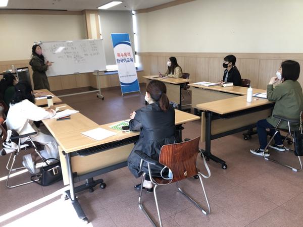 창원시, 결혼이민자&lsquo;글쓰기 능력 강화로 수기공모 도전&rsquo;창원시, 결혼이민자‘글쓰기 능력 강화로 수기공모 도전’(여성가족과) (1).jpeg