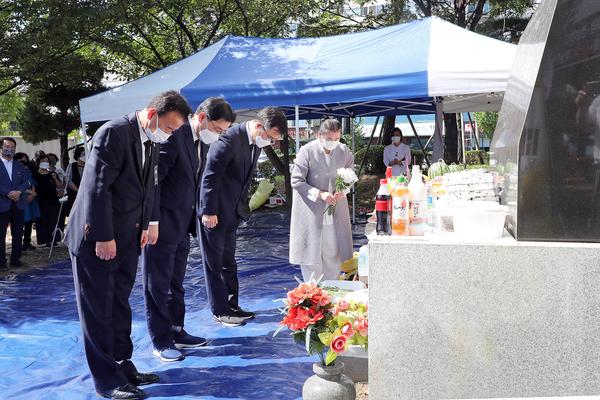 허성무 창원시장 &ldquo;태풍 매미의 교훈, 절대 헛되지 않도록 안전인프라 구축할 것&rdquo;허성무 창원시장 “태풍 매미의 교훈, 절대 헛되지 않도록 안전인프라 구축할 것” (3).jpg