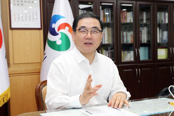 허성무 시장 &ldquo;K9자주포 엔진 국산화 사업 추진 환영&rdquo; (허성무 창원시장)허성무 시장 “K9자주포 엔진 국산화 사업 추진 환영” (허성무 창원시장) (1).jpg