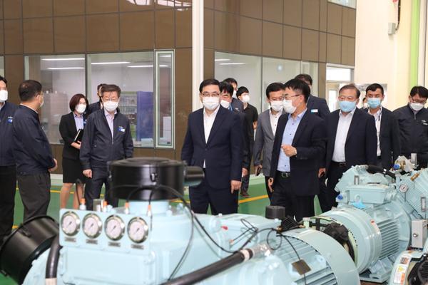 허성무 창원시장, 차세대 먹거리 수소 기업 잇따라 찾아 지역해법 모색 허성무 창원시장, 차세대 먹거리 수소 기업 잇따라 찾아 지역해법 모색 (전략산업과) (5).jpeg