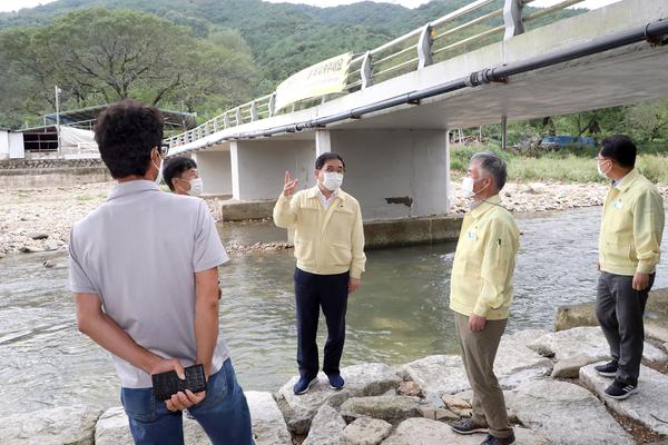 허성무 창원시장, 진전면 교량 피해현장 점검 실시허성무 창원시장, 진전면 교량 피해현장 점검 실시(마산합포구 안전건설과) (1).jpg