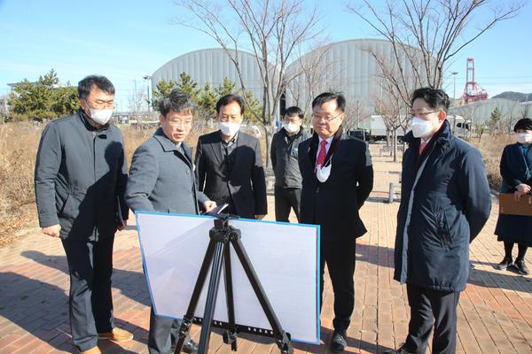 한화에어로스페이스의 한국형발사체 단조립장 유치 예정지홍남표 창원특례시장, 새해 첫 현장 일정은 ‘미래 50년 먹거리 마련’(공보관) (6) - 한화에어로스페이스의 한국형발사체 단조립장 유치 예정지.JPG