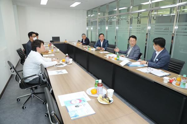 창원시, 기업애로 해결 위해 규제개선 현장간담회 개최 창원시, 기업애로 해결 위해 규제개선 현장간담회 개최 (법무담당관) (1).jpeg