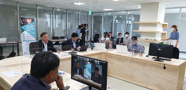 창원시, 태국 글로벌 협력 웨비나 및 온라인 수출상담회 개최 창원시, 태국 글로벌 협력 웨비나 및 온라인 수출상담회 개최 (창원산업진흥원).JPG