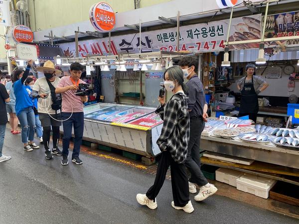 창원시, 전통시장 온라인 라이브커머스 실시간 판매 실시창원시, 전통시장 온라인 라이브커머스 실시간 판매 실시(경제살리기과).jpeg