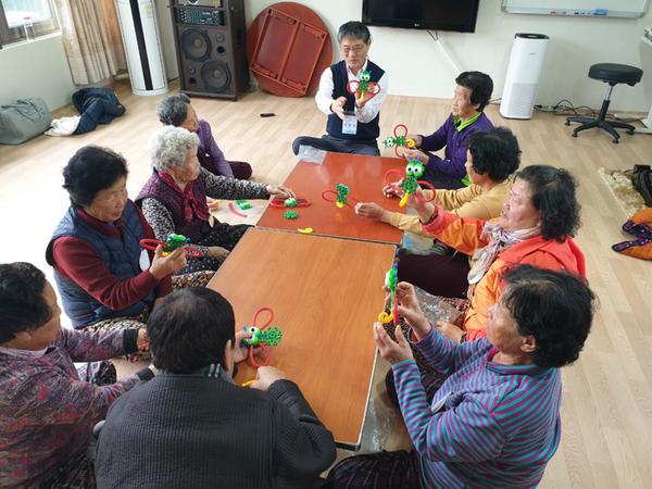 창원시, 신중년 지역 공헌활동으로 인생 제2막 연다 창원시, 신중년 지역 공헌활동으로 인생 제2막 연다 (일자리창출과) (2).jpg