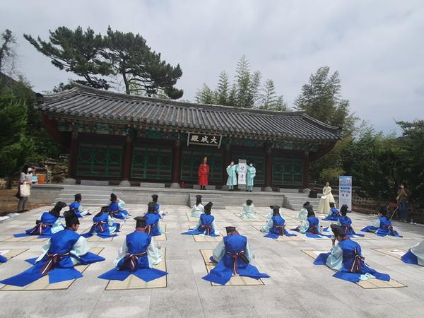 창원시, 마산향교서 국악콘서트 및 과거시험 재현행사 열어 창원시, 마산향교서 국악콘서트 및 과거시험 재현행사 열어 (과거시험재현).jpg
