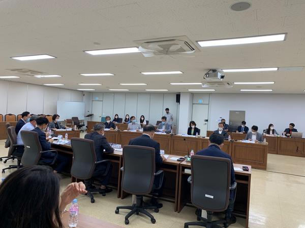 &lsquo;2030 창원시 도시&middot;주거환경정비기본계획 용역 2차 중간보고회&rsquo; 개최 ‘2030 창원시 도시·주거환경정비기본계획 용역 2차 중간보고회’ 개최 (재개발과).JPG
