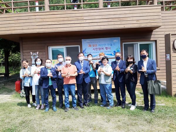창원시, &lsquo;海맑은 마산만 만들기&rsquo;시민 참여행사 동참 창원시, ‘海맑은 마산만 만들기’시민 참여행사 동참 (수산과) (1).jpg