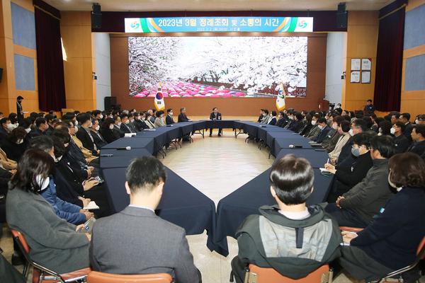 홍남표 창원특례시장, 읍면동장들과 자유로운 소통시간 가져