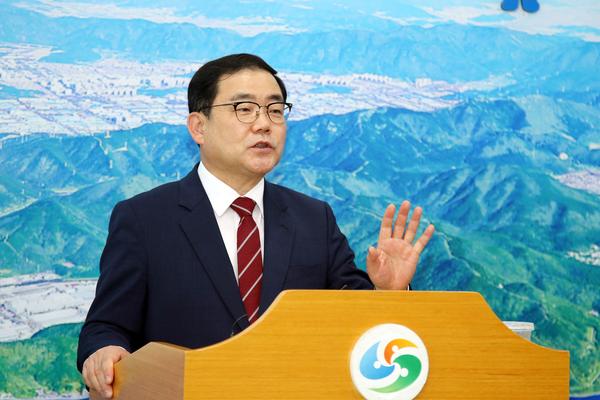 허성무 창원시장, 지방자치법 개정 무산 규탄!!허성무 창원시장, 지방자치법 개정 무산 규탄!! (자치행정과) (3).jpg