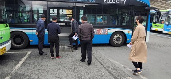 창원특례시, 제61회 진해군항제 맞이 시내버스 특별 점검 실시창원특례시, 제61회 진해군항제 맞이 시내버스 특별 점검 실시 (1).jpg