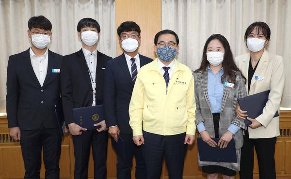 창원시, 시정발전 기여 &lsquo;1분기 베스트 공무원&rsquo; 표창창원시, 시정발전 기여 ‘1분기 베스트 공무원’ 표창 (자치행정과).jpg