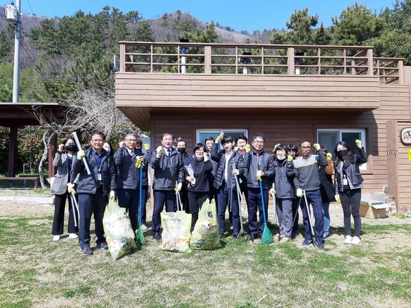 창원시 해양수산국, 봉암갯벌서 도시락데이 가져 창원시 해양수산국, 봉암갯벌서 도시락데이 가져 (수산과) (2).jpg