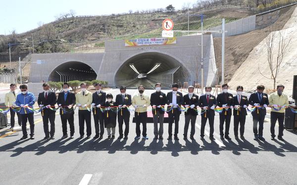창원시, 마산항 경쟁력 향상 &lsquo;가포신항터널&rsquo; 개통창원시, 마산항 경쟁력 향상 ‘가포신항터널’ 개통 (해양사업과) (2).jpg