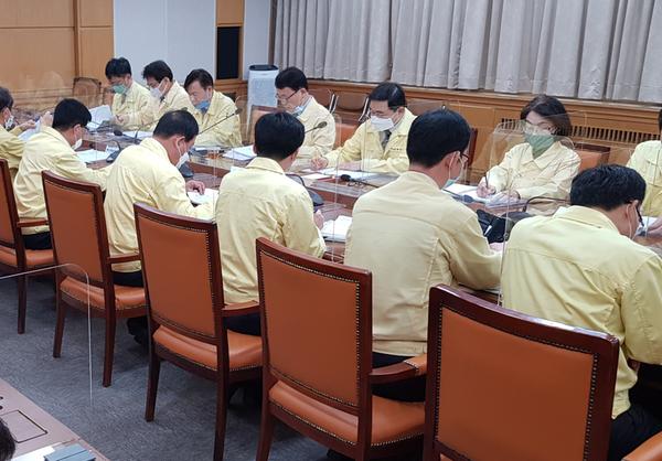 창원시, &ldquo;관광 수요 미리 살리자&rdquo; 관광전략회의 가져 창원시, “관광 수요 미리 살리자” 관광전략회의 가져 (관광과).jpg