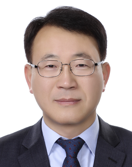 창원시 제1부시장에 조영진 청와대 선임행정관 부임(조영진).