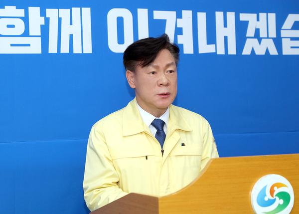 창원시 3월 10일 오후 2시 코로나19 대응 관련 브리핑 (안병오 창원시 코로나19 대응 종합상황실장)창원시 3월 10일 오후 2시 코로나19 대응 관련 브리핑 (안병오 창원시 코로나19 대응 종합상황실장).jpg