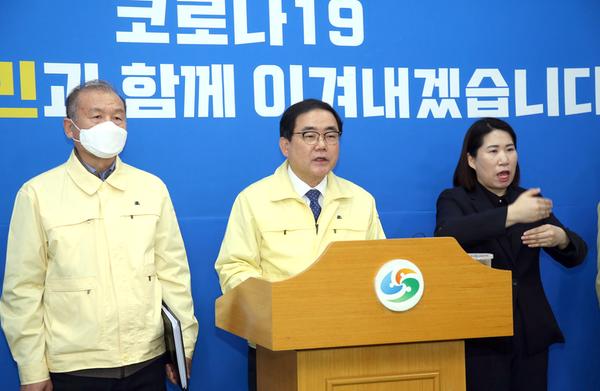 허성무 창원시장, 착한 임대인 운동 관련 제도 개선 요구 허성무 창원시장, 착한 임대인 운동 관련 제도 개선 요구 (허성무 창원시장).jpg