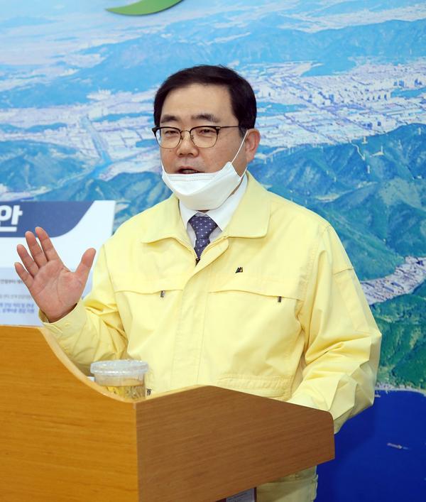 창원시, &lsquo;창원 정책어젠다 11+1&rsquo; 제21대 총선 공약으로 제안 (허성무 창원시장)창원시, ‘창원 정책어젠다 11+1’ 제21대 총선 공약으로 제안 (허성무 창원시장) (2).jpg