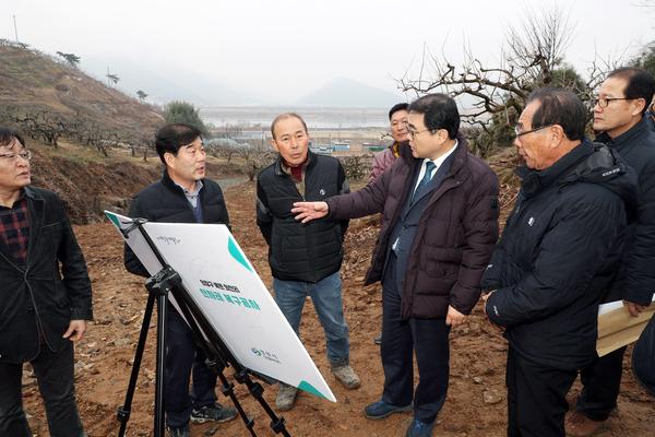 허성무 시장, 설 앞두고 태풍 피해지역 오곡실마을 찾아 허성무 시장, 설 앞두고 태풍 피해지역 오곡실마을 찾아 (자치행정과) (3).jpg