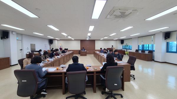 창원특례시, 제1차 창원시 환경교육종합계획 수립을 위한 열띤 토론 펼쳐창원특례시, 제1차 창원시 환경교육종합계획 수립을 위한 열띤 토론 펼쳐 (1).jpg