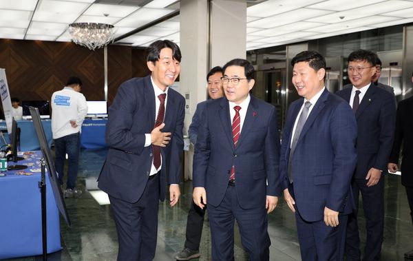 창원서 &lsquo;NHN FORWARD 경남.창원 컨퍼런스&rsquo; 개최 창원서 ‘NHN FORWARD 경남.창원 컨퍼런스’ 개최 (산업혁신과) (1).jpg