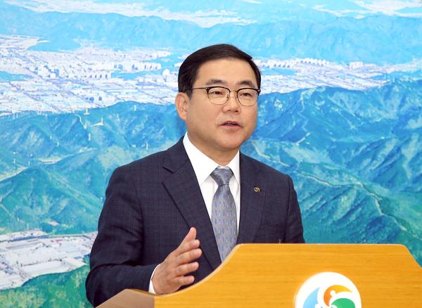 허성무 시장, 무주택자 주거복지 확대 및 사회적 경제 기업 육성 방안 발표허성무 시장, 무주택자 주거복지 확대 및 사회적 경제 기업 육성 방안 발표 (허성무 창원시장).jpg
