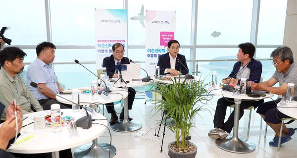 허성무 시장 &lsquo;이순신타워&rsquo; 비판의견 가감 없이 직접 챙긴다 허성무 시장 ‘이순신타워’ 비판의견 가감 없이 직접 챙긴다 (공보관) (2).jpg