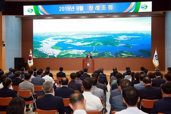 허성무 시장 &ldquo;소극적 행정 아닌 적극적 태도 변화 필요&rdquo;허성무 시장 “소극적 행정 아닌 적극적 태도 변화 필요”  (자치행정과).jpg
