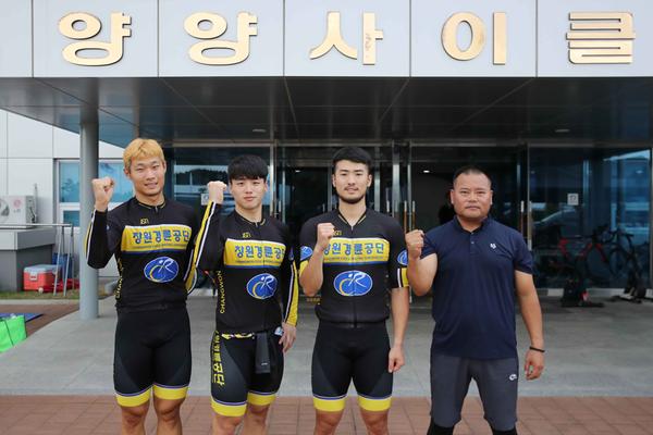 좌측에서부터 정재희,원준오,김우겸,박상원감독좌측에서부터 정재희,원준오,김우겸,박상원감독.jpg
