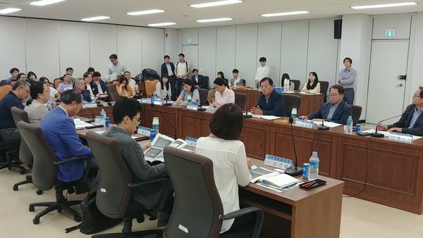 창원시, 창원시정연구원과 미국 워싱턴대학교 공동세미나 개최 창원시, 창원시정연구원과 미국 워싱턴대학교 공동세미나 개최 (해양사업과) (1).jpg