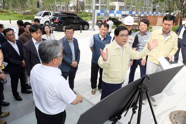허성무 창원시장, 중동 유니시티 아파트 현장 방문 허성무 창원시장, 중동 유니시티 아파트 현장 방문 (1).jpg