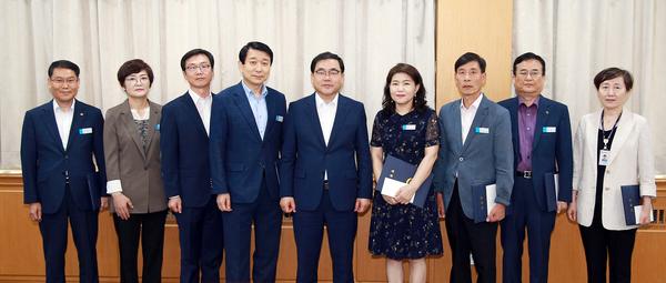 창원시,&lsquo;2019년 신속집행 실적평가&rsquo;우수부서 시상창원시,‘2019년 신속집행 실적평가’우수부서 시상.jpg