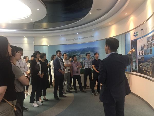 창원시 공무원 두산중공업 창원공장 견학창원시 공무원 두산중공업 창원공장 견학(경제살리기과).jpg