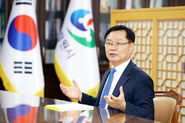 홍남표 창원시장 “열악한 근무환경에 처한 법인택시 기사들의 처우개선”창원특례시, 법인택시 운수종사자 처우개선사업 시행(교통정책과).jpg