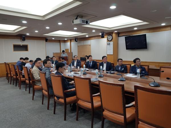 창원시, 마산해양신도시 개발방향 수립 토론회 가져 창원시, 마산해양신도시 개발방향 수립 토론회 가져 (2).jpg