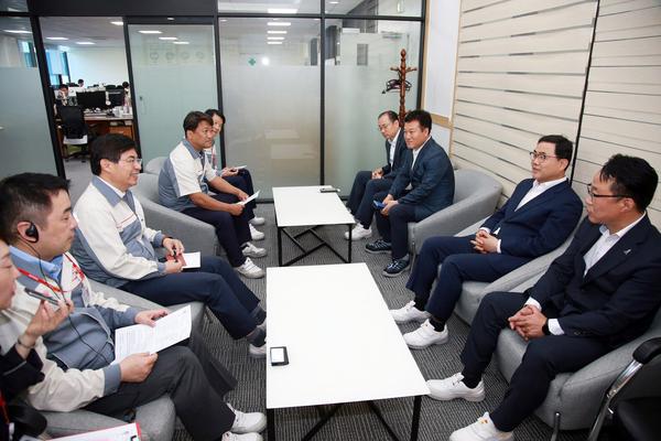 허성무 창원시장, 기업애로 해소 팔 걷어붙이다허성무 창원시장, 기업애로 해소 팔 걷어붙이다! (3).jpg